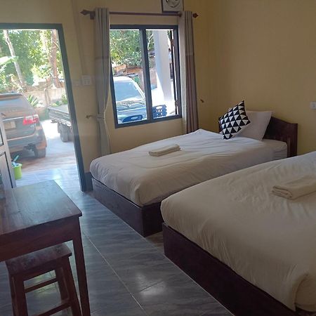 Khamphan Guesthouse Nong Khiaw Exterior photo