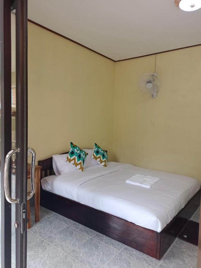 Khamphan Guesthouse Nong Khiaw Exterior photo