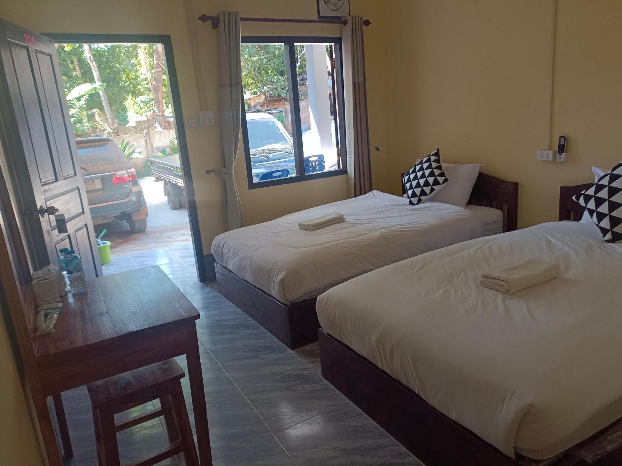 Khamphan Guesthouse Nong Khiaw Exterior photo