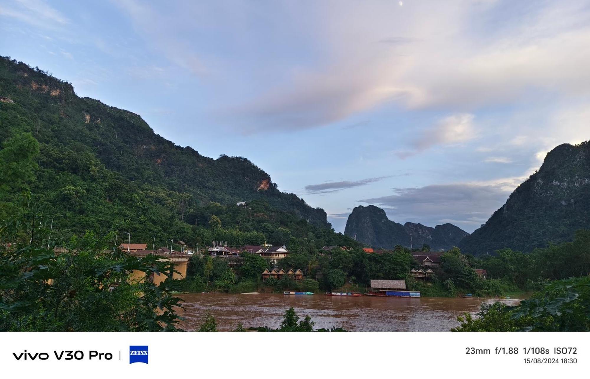 Khamphan Guesthouse Nong Khiaw Exterior photo
