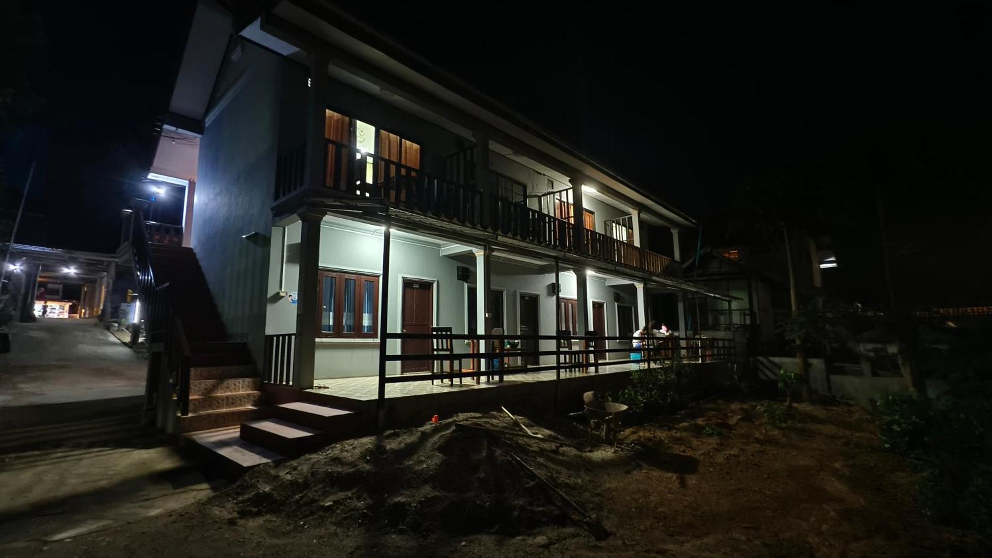 Khamphan Guesthouse Nong Khiaw Exterior photo