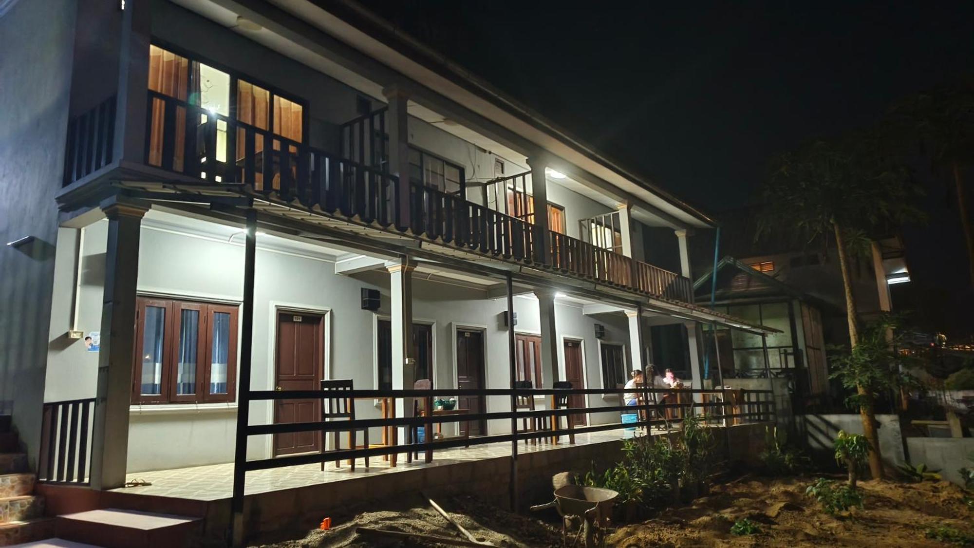 Khamphan Guesthouse Nong Khiaw Exterior photo
