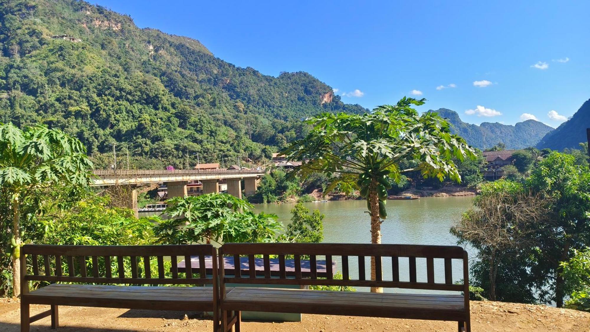 Khamphan Guesthouse Nong Khiaw Exterior photo